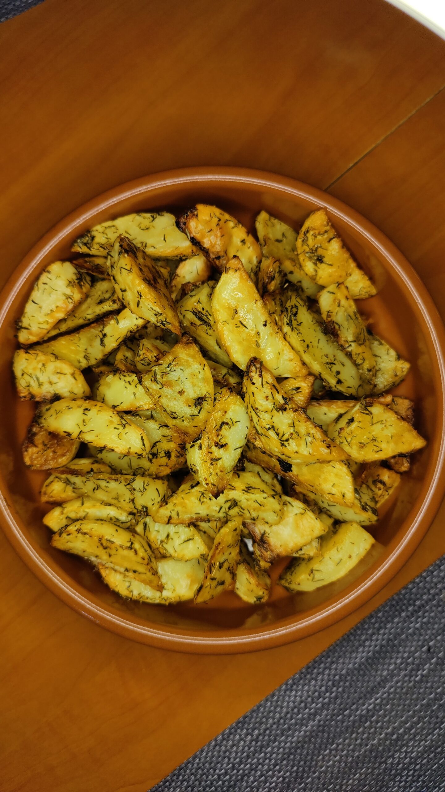 How to Make Crispy Oven-Roasted Dill Potatoes at Home?